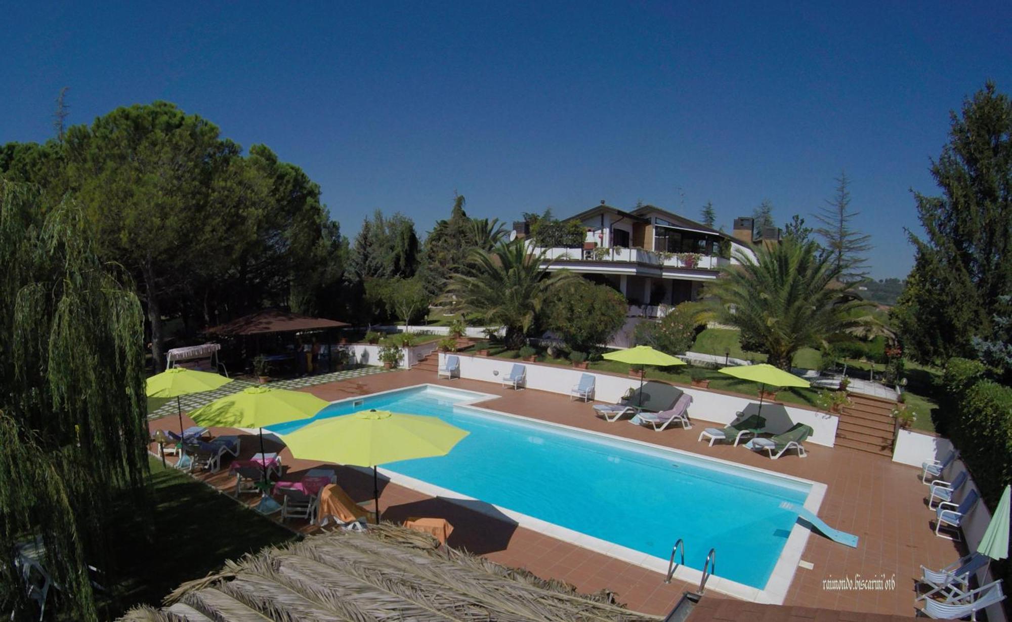 Villa Serena Assisi Buitenkant foto